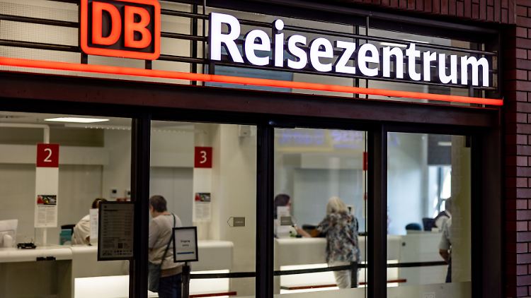 Wurden trotz mehrerer Mahnungen zwei Rechnungen nicht bezahlt?