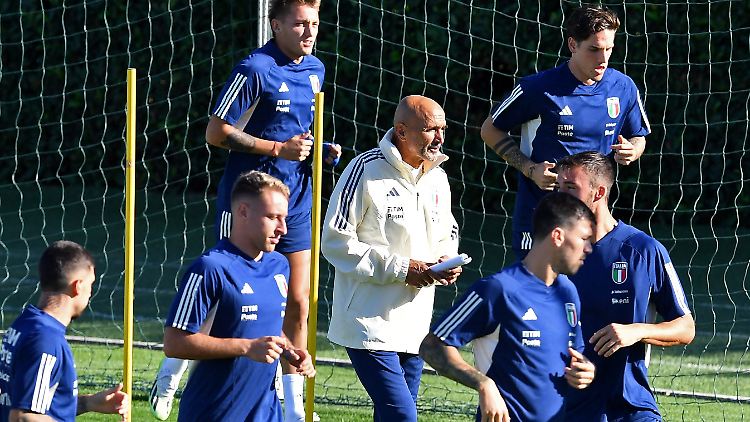 Spalletti steht gleich mächtig unter Druck.