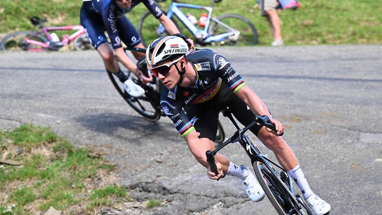 Remco Evenepoel trotzt dem Debakel.