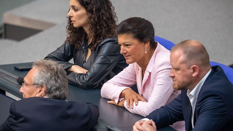 In ihrer eigenen Fraktion fühlt sich Wagenknecht schon länger nicht mehr wohl. 