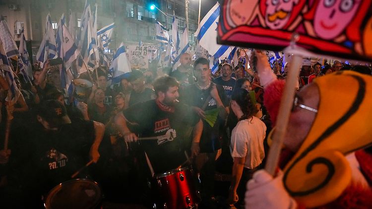 Die Proteste gegen die Justizreform in Israel ebben nicht ab.