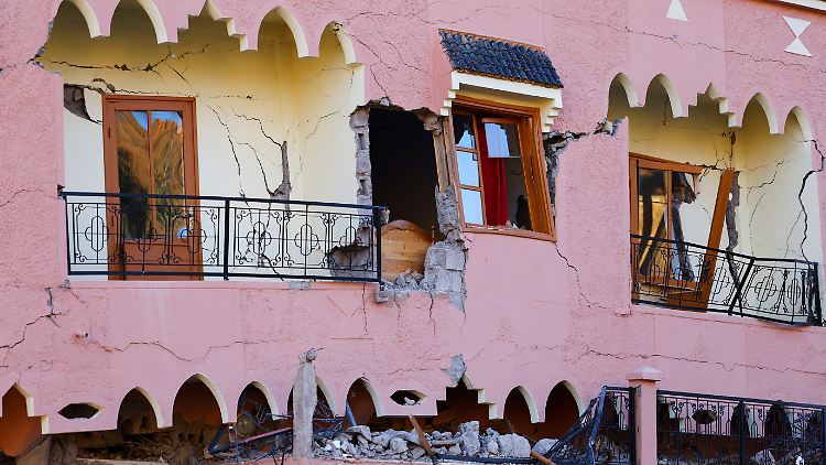 Die Rettungsarbeiten laufen in Marokko intensiv, da bebt erneut die Erde. 