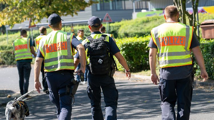 Der Tatverdächtige führte die Polizei zur Schusswaffe.