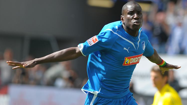Ob Demba Ba auch nächstes Jahr Premier League spielen wird, ist fraglich - West Ham ist Letzter.