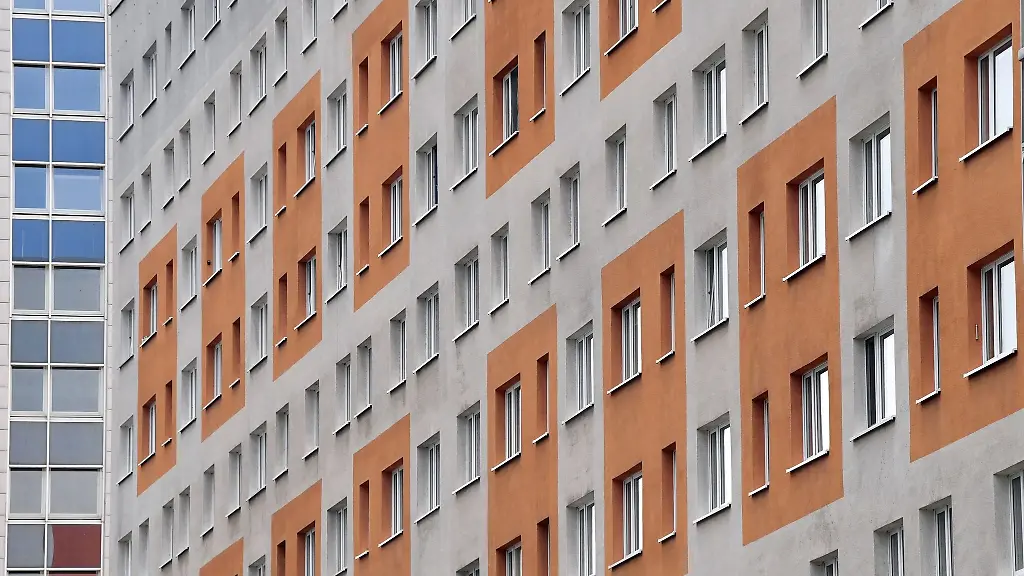 Ein-Wohnhaus-am-Juri-Gagarin-Ring-im-Erfurter-Stadtzentrum