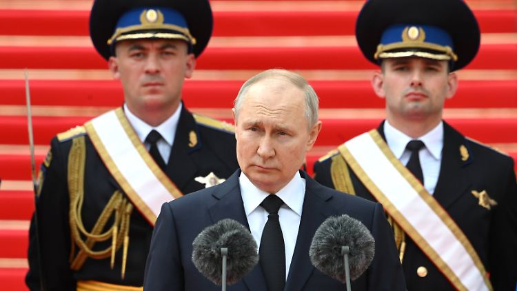 Putin hält eine Ansprache an die Einheiten des FSB, FSO, die russische Nationalgarde und des russischen Innenministeriums im Juni 2023.