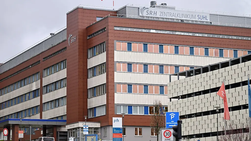 Das-Gebaeude-des-SRH-Zentralklinikums-Suhl