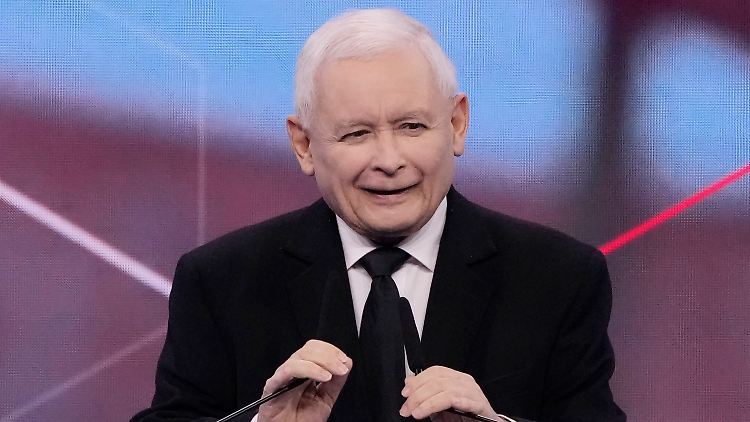 Die PiS-Partei um Jaroslaw Kaczynski unterstellt Ex-Regierungschef Donald Tusk, er handele im Auftrag Deutschlands.