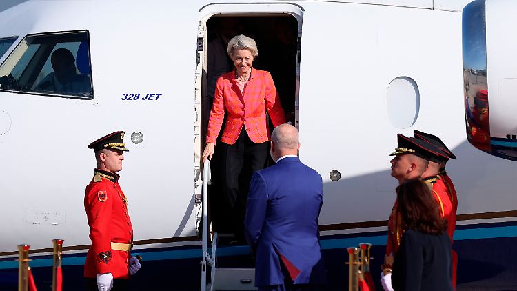 EU-Kommissionspräsidentin von der Leyen ist oft mit dem Flugzeug unterwegs. 