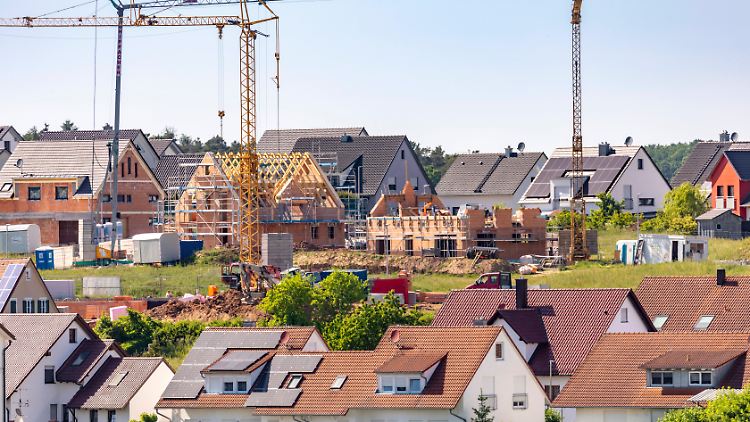 Der Traum vom eigenen Haus, auf dem Land ist er oft noch erfüllbar.