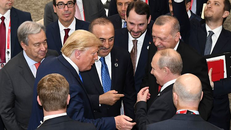 Können gut miteinander: Trump und Putin beim G20-Treffen 2019 in Osaka.
