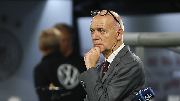"Wir brauchen eine Person, die durchsetzungsstark ist, die belastbar ist, weil: Das ist Stress!", sagt DFB-Boss Bernd Neuendorf.