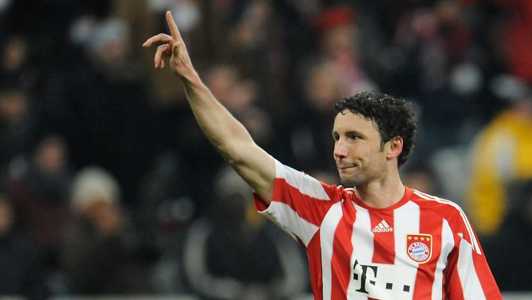 Servus, München? Bei Mark van Bommel könnte jetzt doch alles ganz schnell gehen.