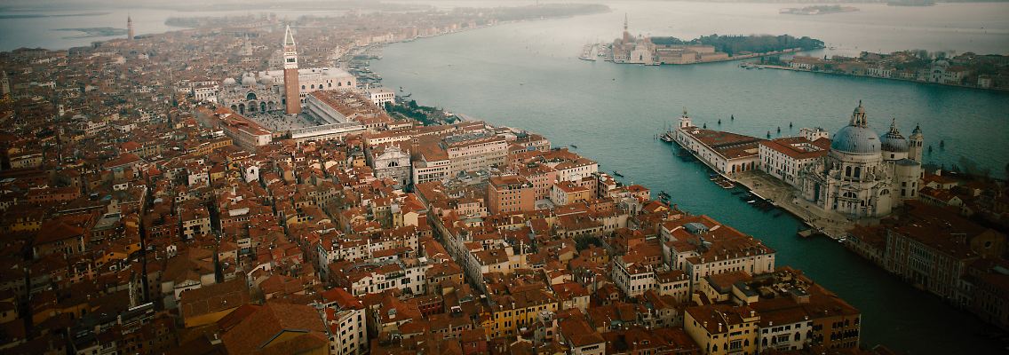 haunting_in_venice_dtlr2_4k_185_t_709_tiff_86571.jpg