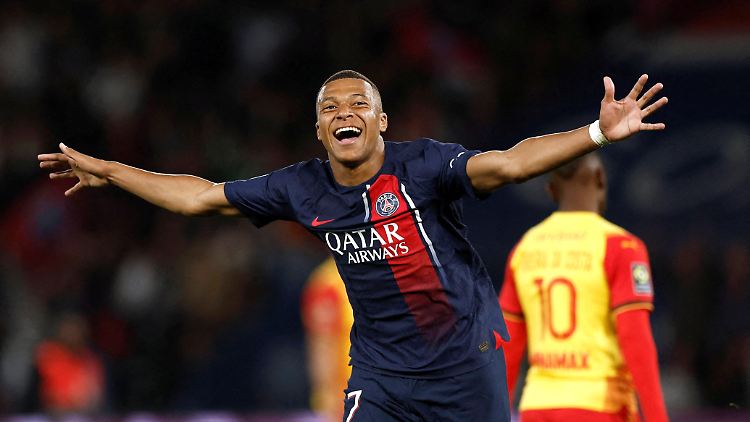 Auch er kostet PSG eine Menge Geld: Kylian Mbappé.
