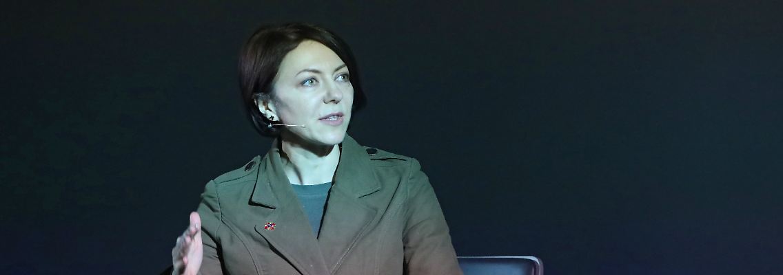 398011912.jpg