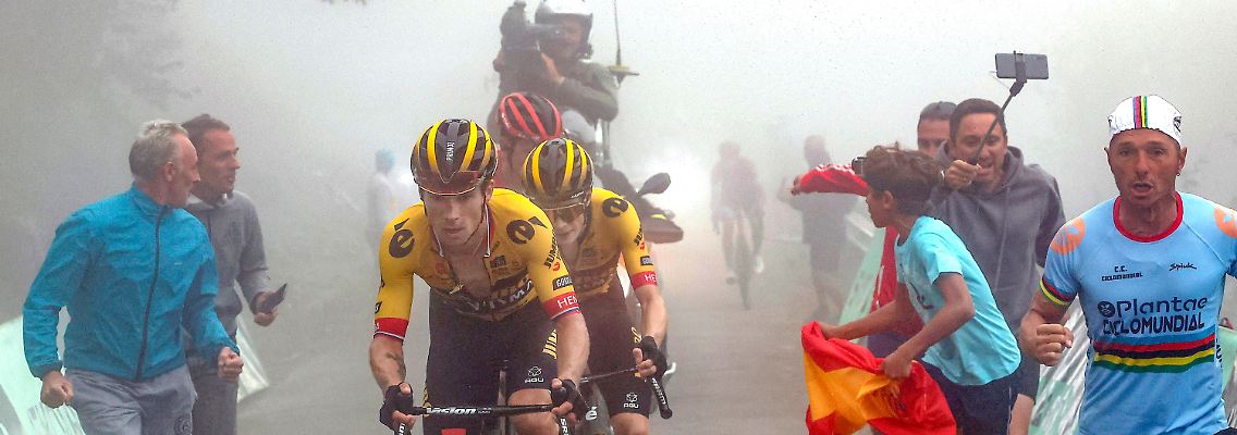 Roglic und Vingegaard lassen den Teamkollegen einfach stehen.