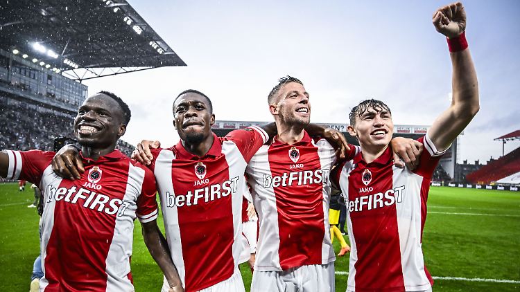 Sam Vines (rechts) darf vorerst nicht in der Champions League spielen.