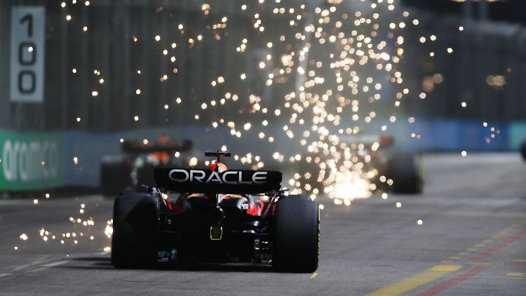 Bislang gewann Red Bull alle 14 Rennen dieser Saison, Verstappen davon 10 in Serie - diesen Serien droht das abrupte Ende in Singapur.