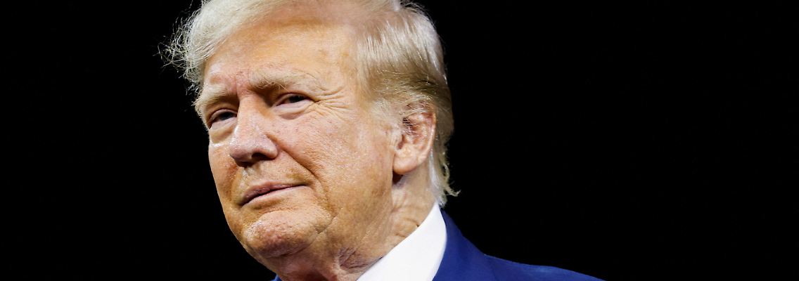2023-09-09T014222Z_1691062536_RC2P43AFZCRN_RTRMADP_3_USA-TRUMP.JPG