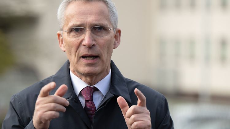 Jens Stoltenberg rechnet nicht mit einem schnellen Ende der Kämpfe in der Ukraine.