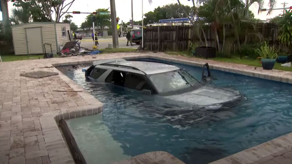 pool.JPG