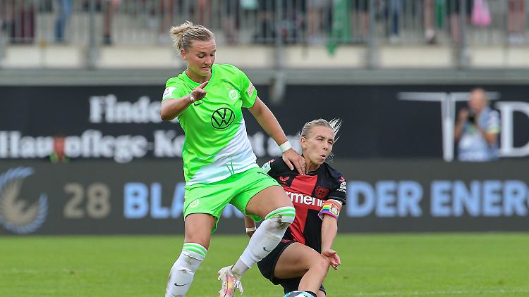 Alexandra Popp wurde vor dem Spiel als "Fußballerin des Jahres" ausgezeichnet.