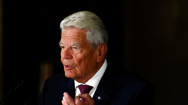Moralisch nicht verwerflich und politisch sogar geboten: Gauck plädiert für eine strikte Migrationspolitik.