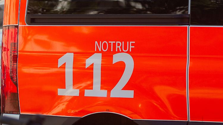 Die Feuerwehr hat natürlich die Notrufnummer 112, das weiß heute jedes Kind.