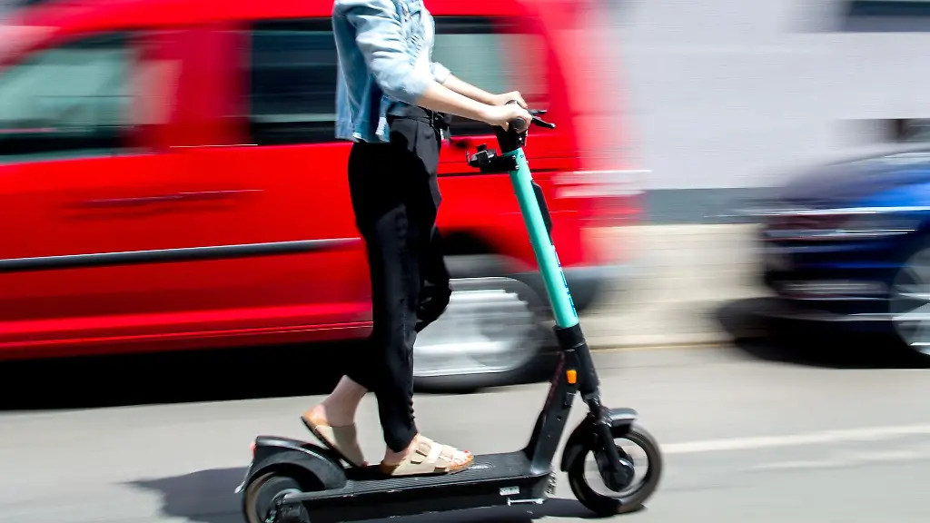 E-Scooter-koennen-nicht-nur-beim-Fahren-Schaeden-verursachen