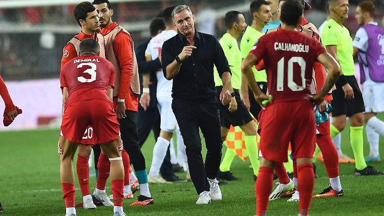 Die letzten Ergebnisse lassen Kuntz nicht fester im Sattel als türkischer Nationaltrainer sitzen. 