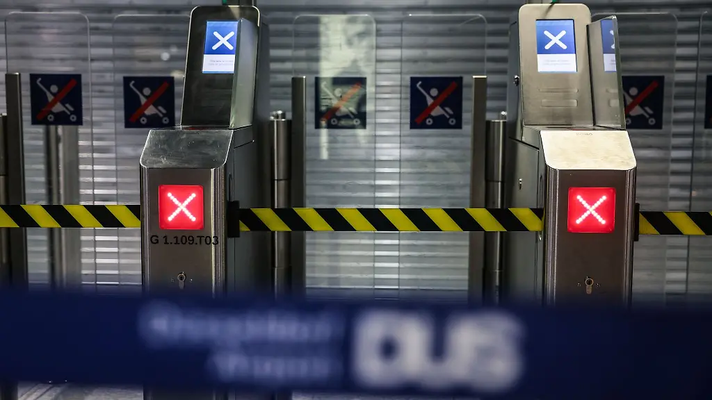 Der-Zugang-zur-Sicherheitskontrolle-ist-geschlossen