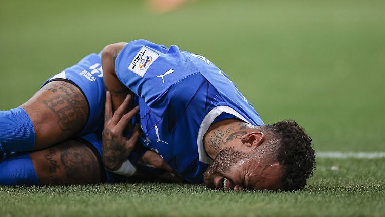 Neymar hat Schmerzen.
