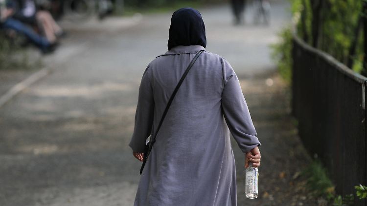 Menschen mit ausländischen Wurzeln haben es oft schwerer, einen Job zu bekommen.
