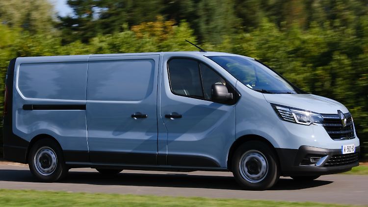 Renaults Trafic kann nun auch mit E-Antrieb bestellt werden.