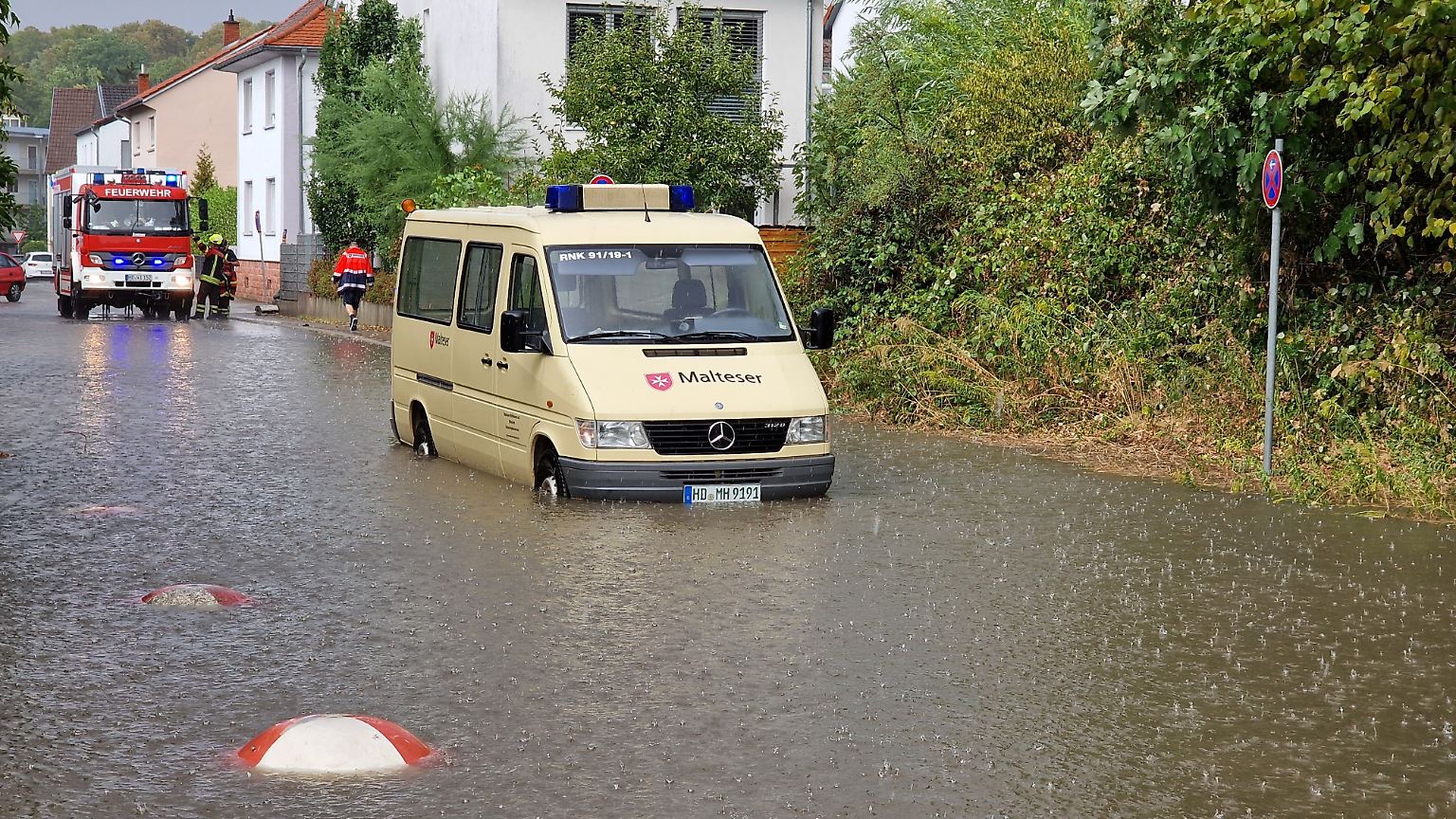 Überschwemmte Straßen, ...