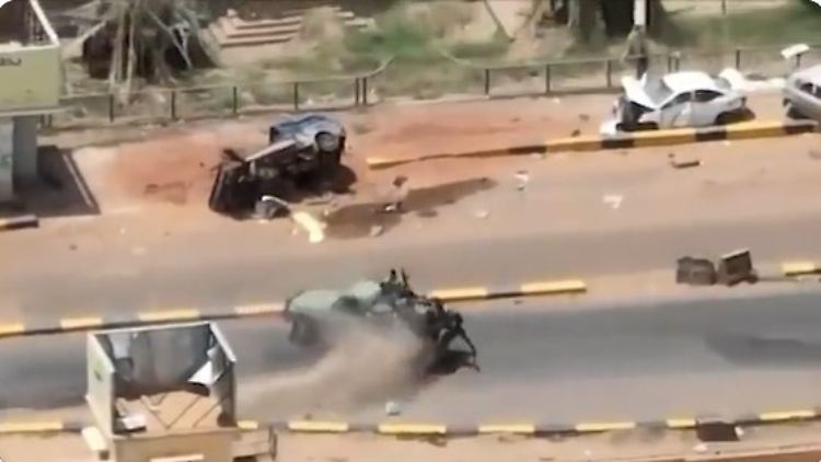 Videoscreenshot eines Drohnenangriffs auf eine mit Wagner verbündete sudanesische Miliz nahe Khartum. 