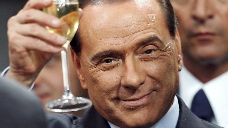 "Besorgniserregende Wolke über Italien": Silvio Berlusconi.