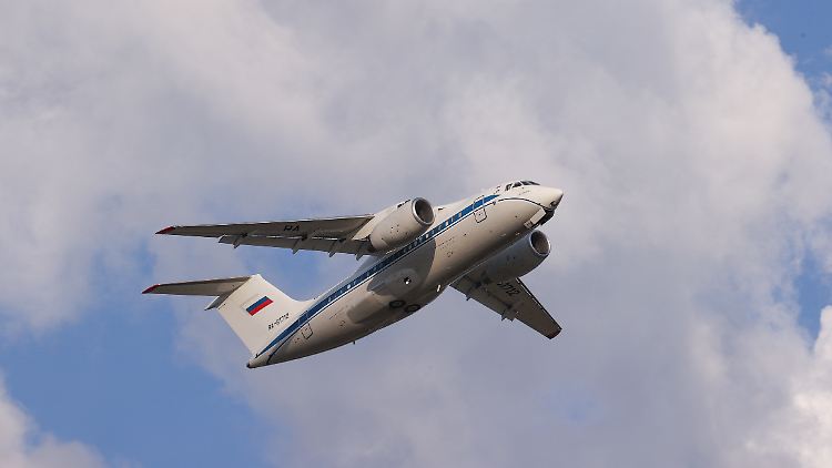 Ein russisches Flugzeug vom Typ An-148. 