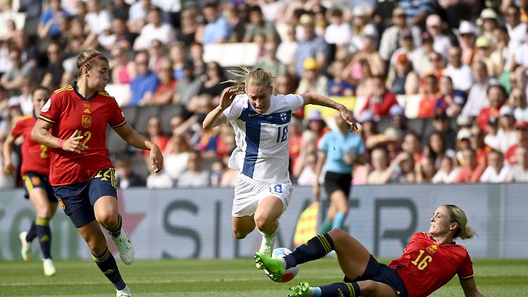 Mapi Leon und Patri Guijarro spielen nicht für die spanische Nationalmannschaft.