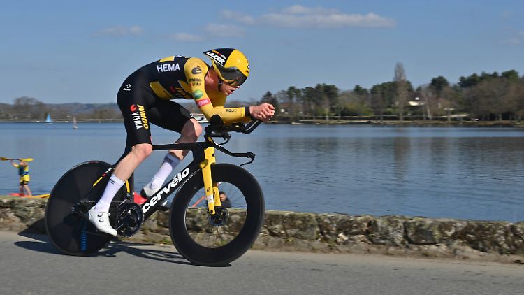 Nathan Van Hooydonck muss seine Radsport-Karriere im Alter von 27 Jahren beenden.