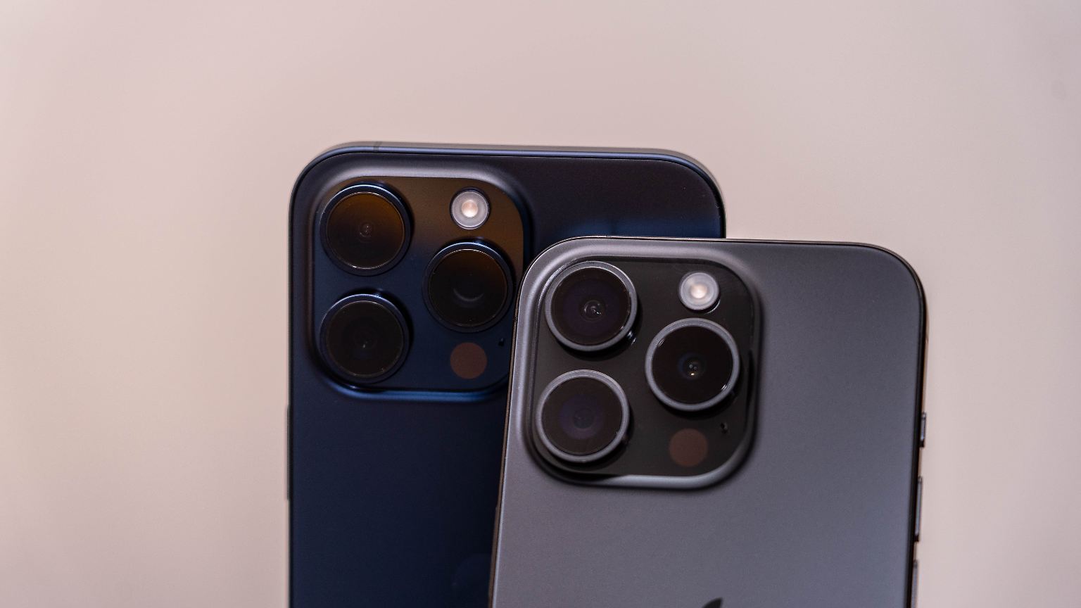 Das iPhone 15 Pro und das iPhone 15 Pro Max haben Kameras, die zu den besten gehören, die man derzeit in Smartphones finden kann.