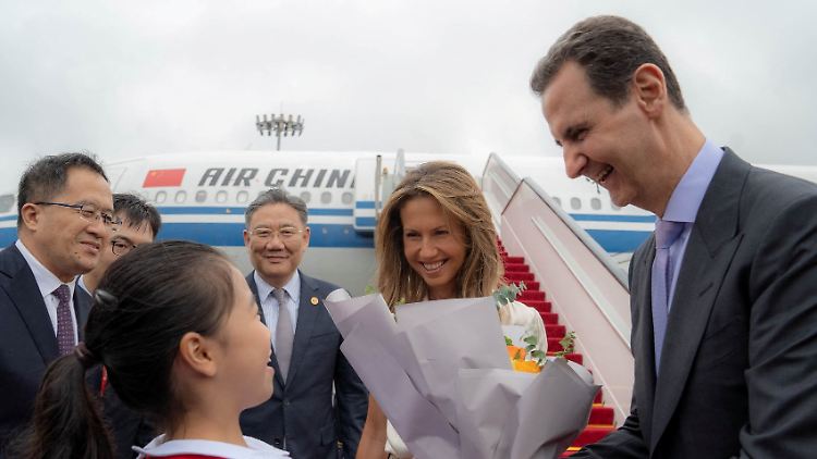 Für Baschar al-Assad gab es in China nicht nur Blumen. Präsident Xi erklärt, sein Land begründet eine "strategische Partnerschaft" mit Syrien. 