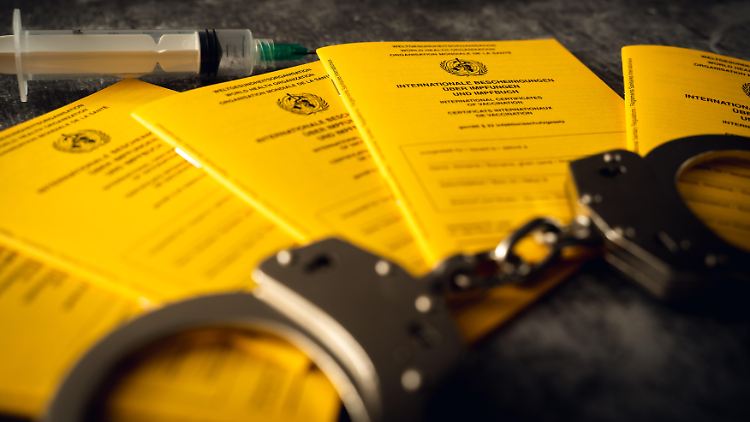 Dem Mediziner und seiner Frau ging es laut der Anklage ums Geld.