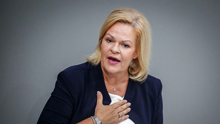Faeser wies die Anwürfe von Dobrindt entschieden zurück.