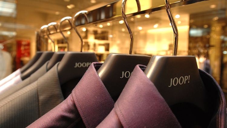 Es gibt nicht viele deutsche Modemarken, die so stark mit dem Namen ihres Gründers verbunden sind: Bei Joop, das einst von Wolfgang Joop ins Leben gerufen wurde, ist es so. 