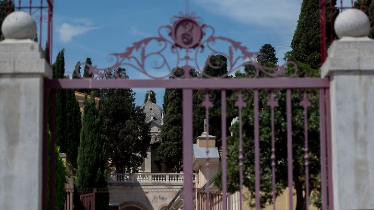 Fehldiagnose? Eine 90-Jährige wurde im spanischen Saragossa für tot erklärt, obwohl sie noch lebte.