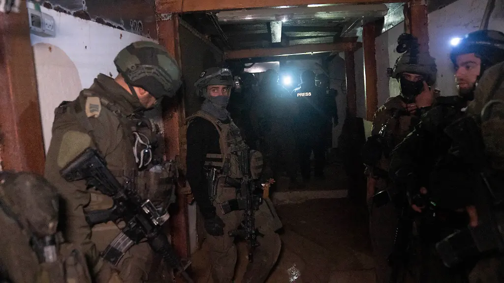 56e926fc421ff153db25d3a1c146858a