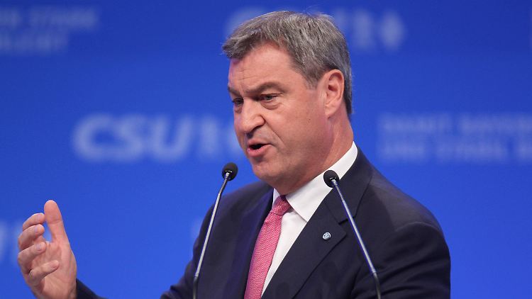 "So wie es jetzt ist, kann es auf keinen Fall so bleiben", sagte Söder. Er meinte aber nicht Bayern, sondern die Bundesregierung.