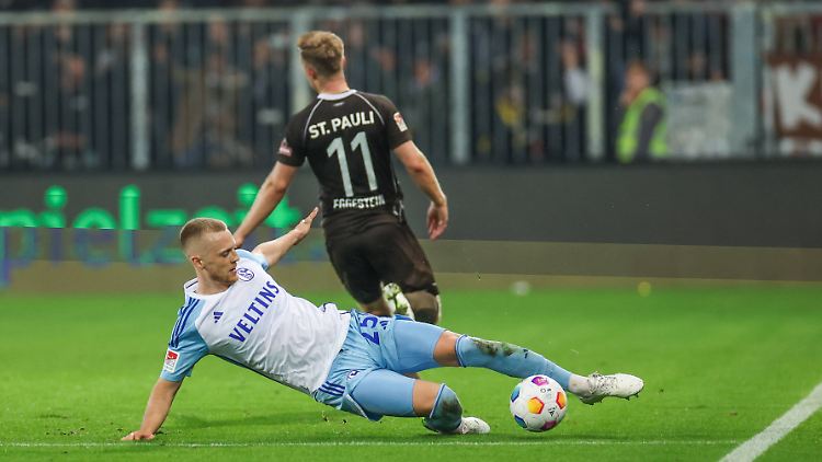 Baumgartl im Spiel gegen St. Pauli.